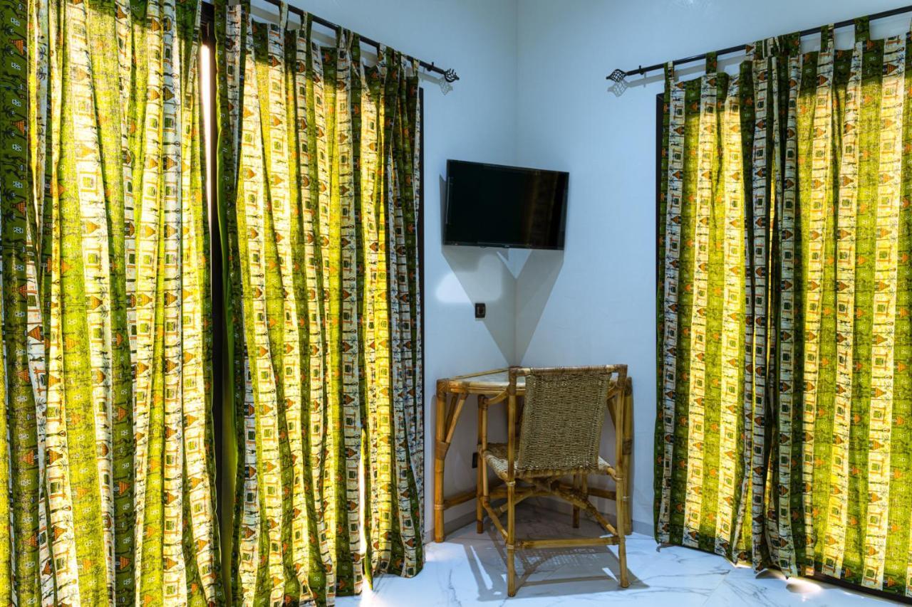 Chezbabo Wellness Hotel Ngaparou Экстерьер фото